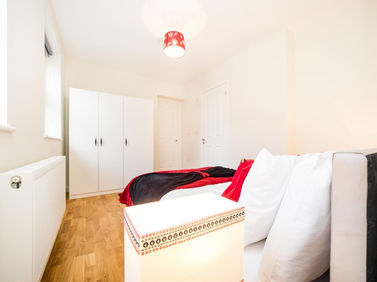 تْشيلمِسفورد Kohinoor Serviced Apartments المظهر الخارجي الصورة