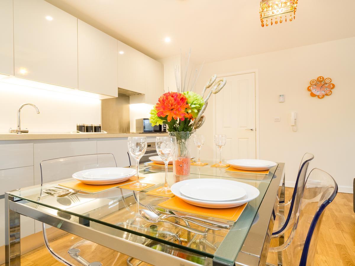 تْشيلمِسفورد Kohinoor Serviced Apartments المظهر الخارجي الصورة
